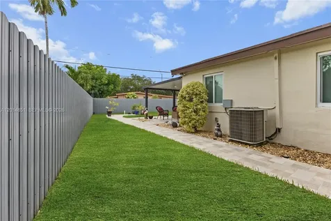 4230 SW 111th Avenue Miami FL 33165