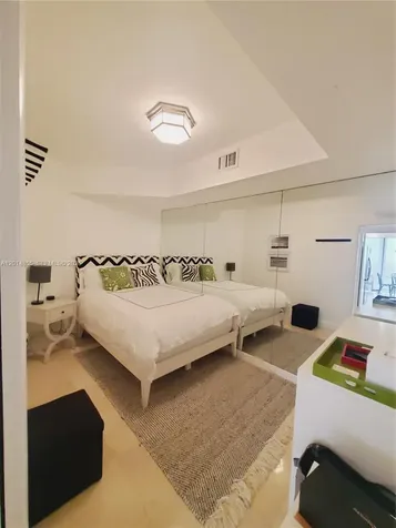 2000 Island Boulevard Aventura FL 33160