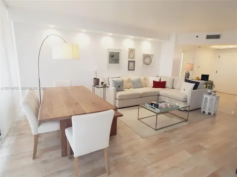 2000 Island Boulevard Aventura FL 33160