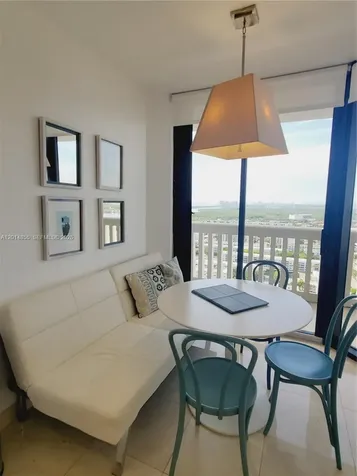 2000 Island Boulevard Aventura FL 33160