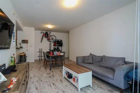 601 NE 23rd Street Miami FL 33137