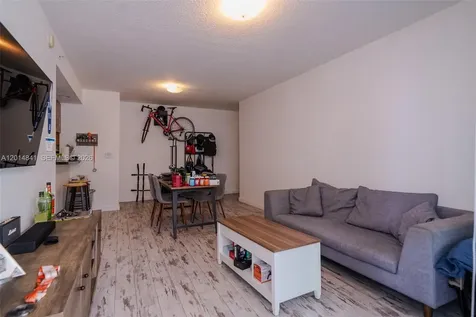 601 NE 23rd Street Miami FL 33137