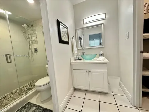 100 Lincoln Road Miami Beach FL 33139