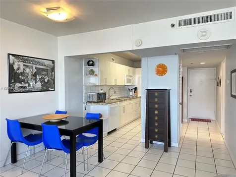 100 Lincoln Road Miami Beach FL 33139