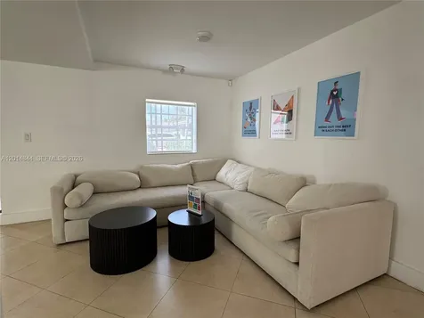 1040 S Federal Highway Hollywood FL 33020