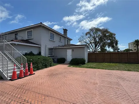 1040 S Federal Highway Hollywood FL 33020