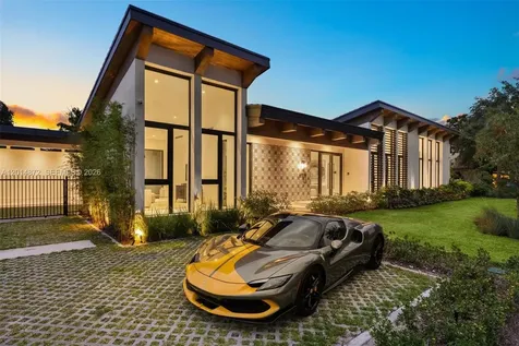 6716 San Vicente Street Coral Gables FL 33146