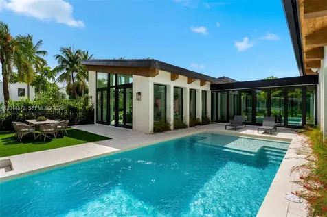 6716 San Vicente Street Coral Gables FL 33146