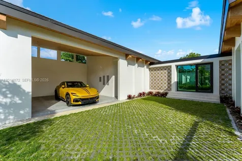6716 San Vicente Street Coral Gables FL 33146