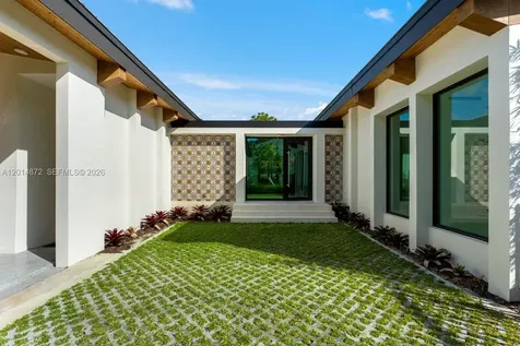 6716 San Vicente Street Coral Gables FL 33146