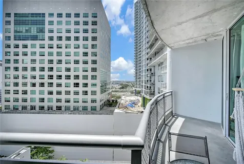 690 SW 1st Court Miami FL 33130