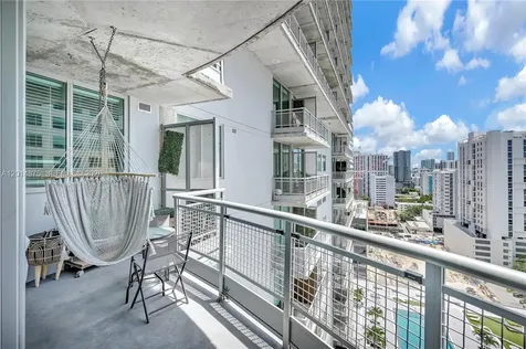 690 SW 1st Court Miami FL 33130