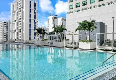 690 SW 1st Court Miami FL 33130