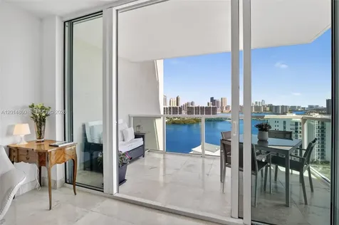 3330 NE 190th Street Aventura FL 33180