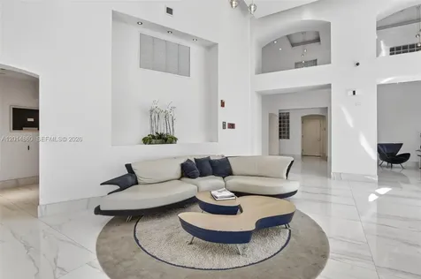 3330 NE 190th Street Aventura FL 33180