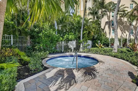 3330 NE 190th Street Aventura FL 33180
