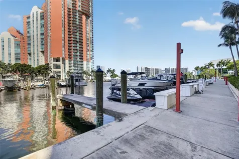 3330 NE 190th Street Aventura FL 33180