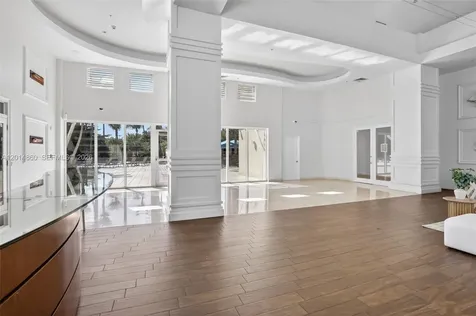 3330 NE 190th Street Aventura FL 33180