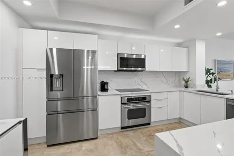 3330 NE 190th Street Aventura FL 33180