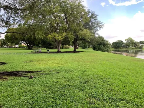 4904 SW 139th Court Miami FL 33175