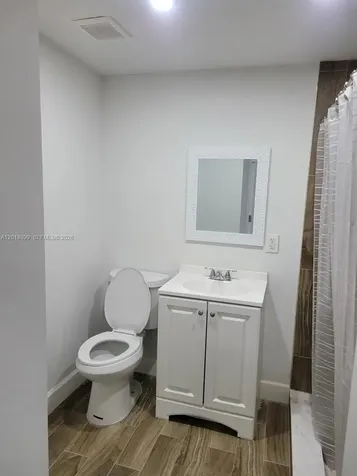 511 NW 62nd Avenue Miami FL 33126