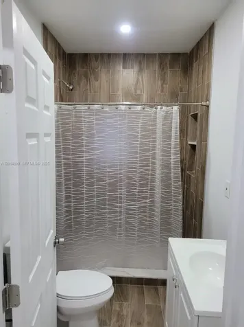 511 NW 62nd Avenue Miami FL 33126