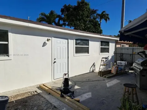 511 NW 62nd Avenue Miami FL 33126