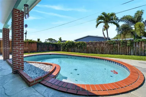 9341 SW 56th Street Cooper City FL 33328