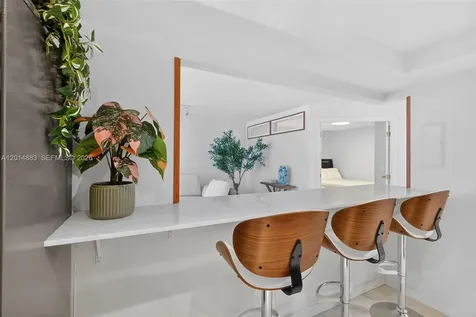 2401 Collins Avenue Miami Beach FL 33140