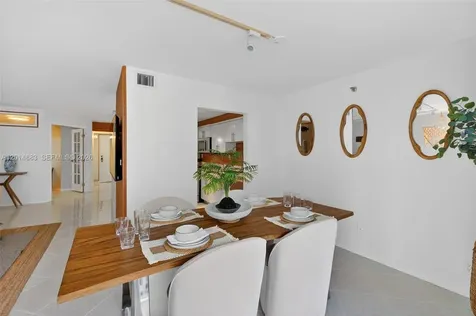 2401 Collins Avenue Miami Beach FL 33140