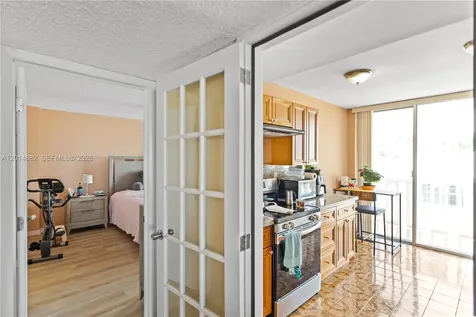 8530 Byron Avenue Miami Beach FL 33141