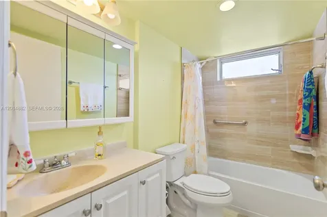 8530 Byron Avenue Miami Beach FL 33141