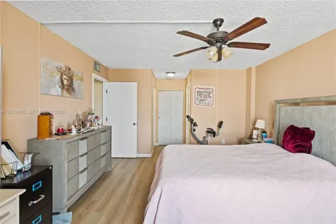 8530 Byron Avenue Miami Beach FL 33141