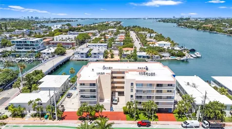 8530 Byron Avenue Miami Beach FL 33141