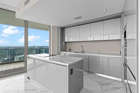 18975 Collins Avenue Sunny Isles Beach FL 33160