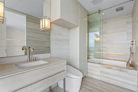 18975 Collins Avenue Sunny Isles Beach FL 33160