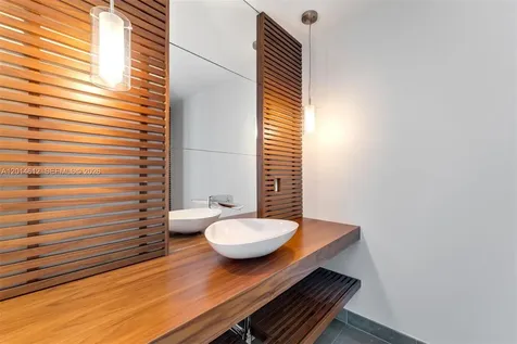 5959 Collins Avenue Miami Beach FL 33140