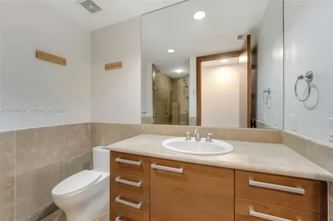 5959 Collins Avenue Miami Beach FL 33140