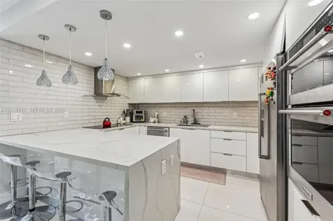 121 Crandon Boulevard Key Biscayne FL 33149