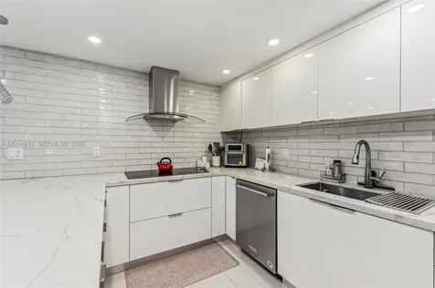 121 Crandon Boulevard Key Biscayne FL 33149