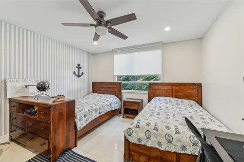 121 Crandon Boulevard Key Biscayne FL 33149