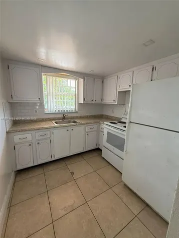 18707 NE 2nd Avenue Miami FL 33179