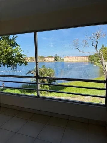 18707 NE 2nd Avenue Miami FL 33179