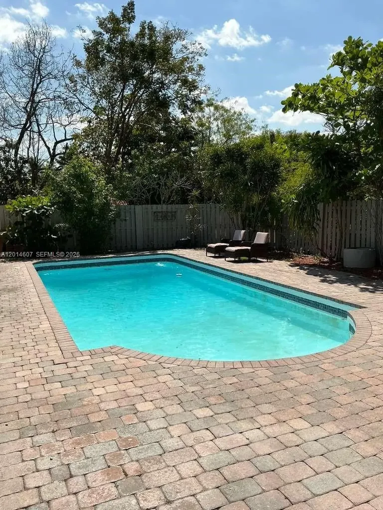 4324 NW 76th Avenue Coral Springs FL 33065