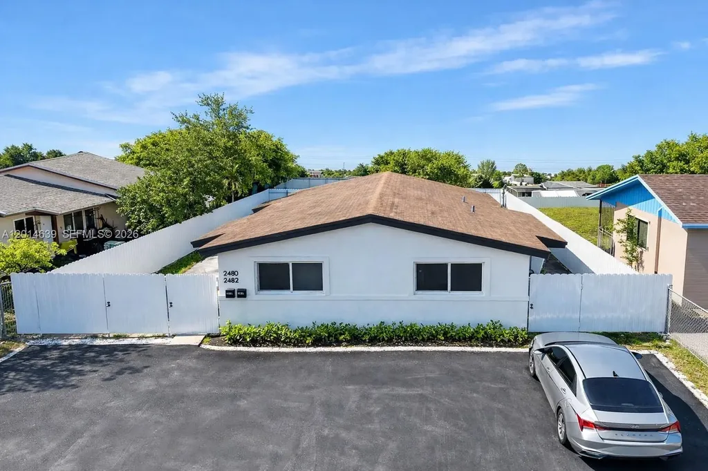 2480 NW 139th Street Opa-Locka FL 33054