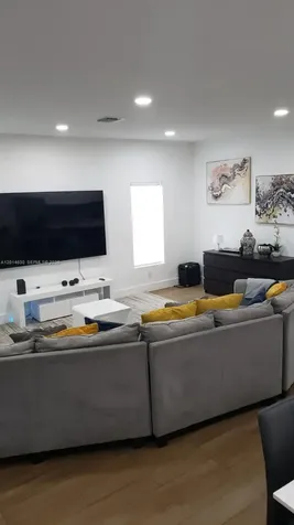 613 NW 10th Street Hallandale Beach FL 33009