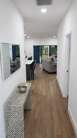 613 NW 10th Street Hallandale Beach FL 33009