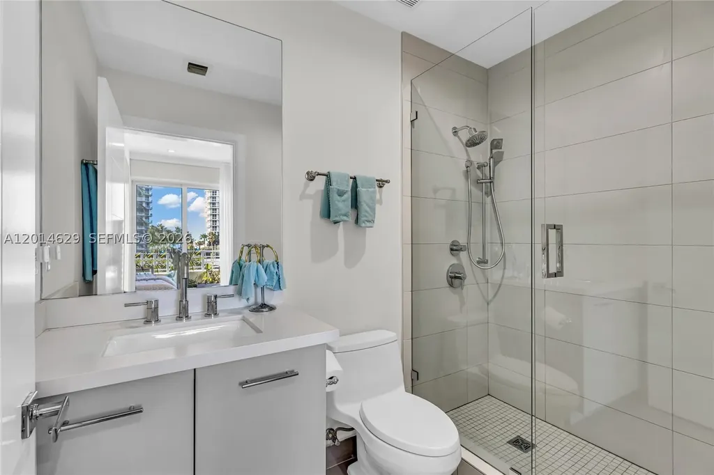 6100 N Ocean Drive Hollywood FL 33019