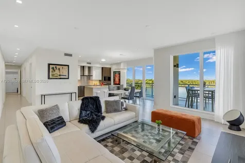 6100 N Ocean Drive Hollywood FL 33019