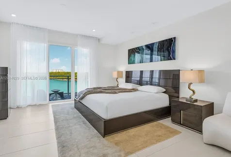 6100 N Ocean Drive Hollywood FL 33019